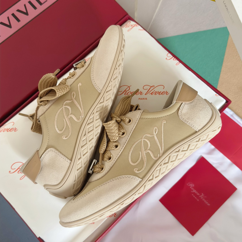 Roger Vivier Sneakers 