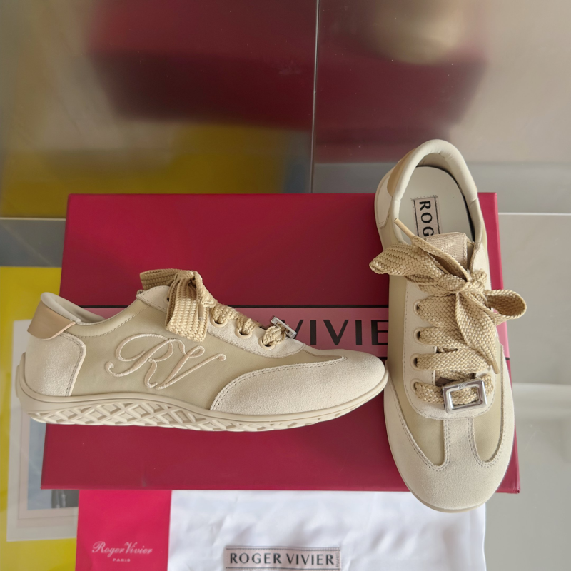 Roger Vivier Sneakers 