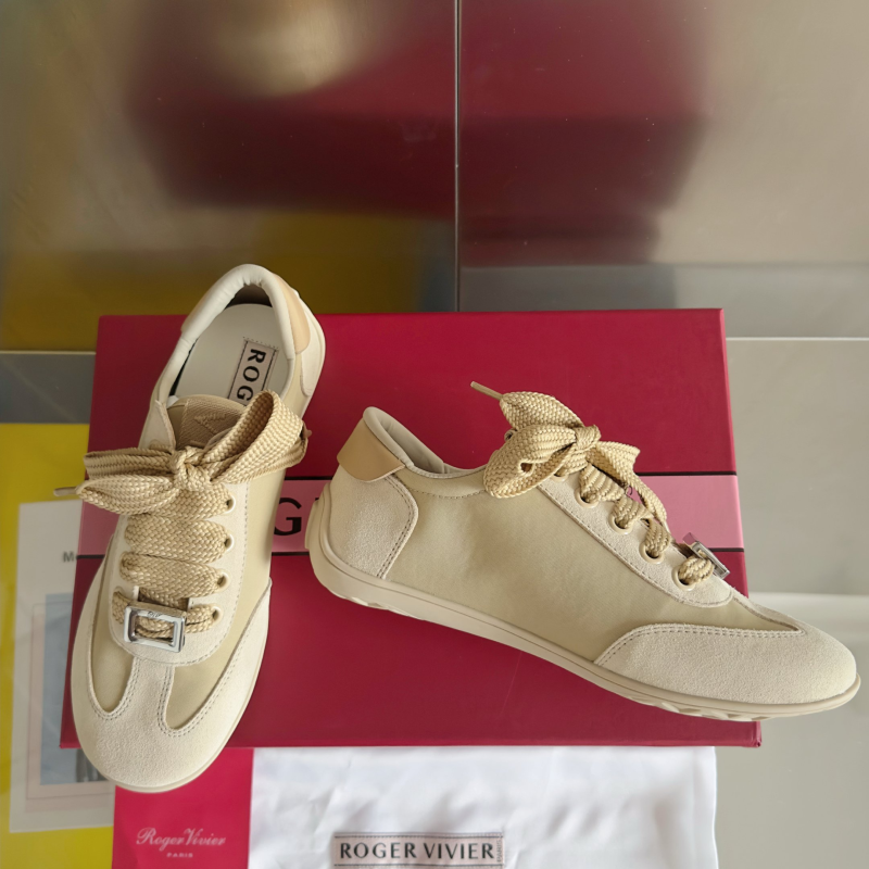 Roger Vivier Sneakers 