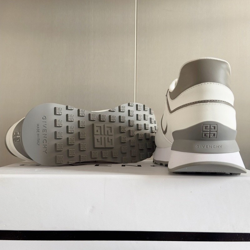 Givenchy Sneakers 