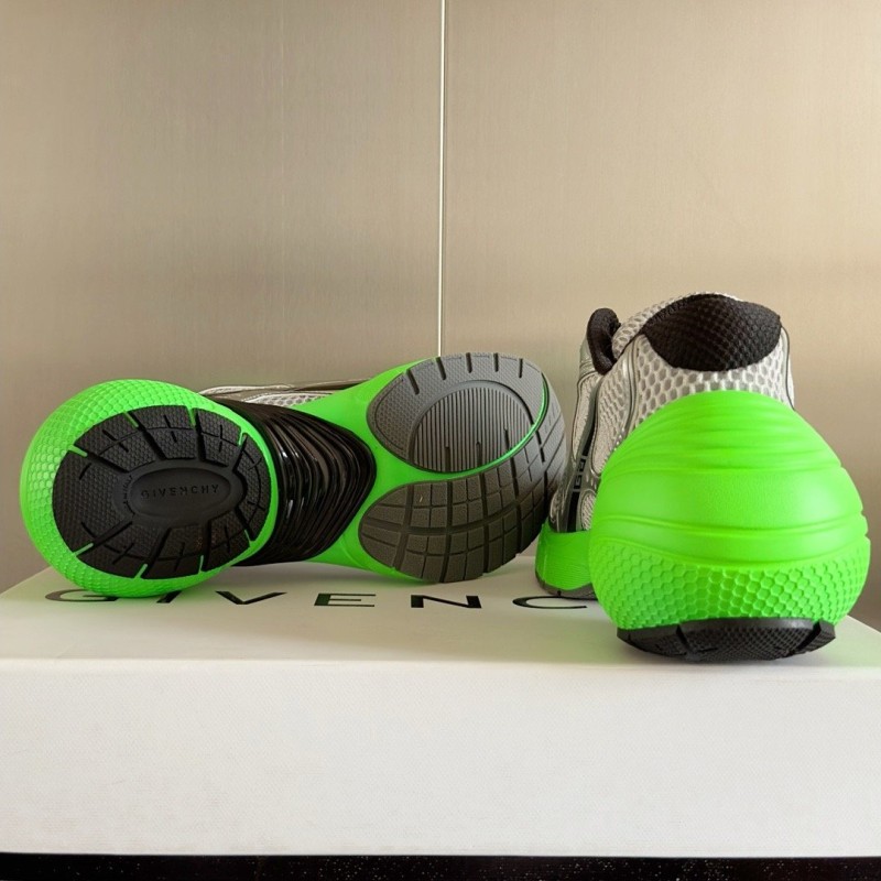 Givenchy TK-MX Runner