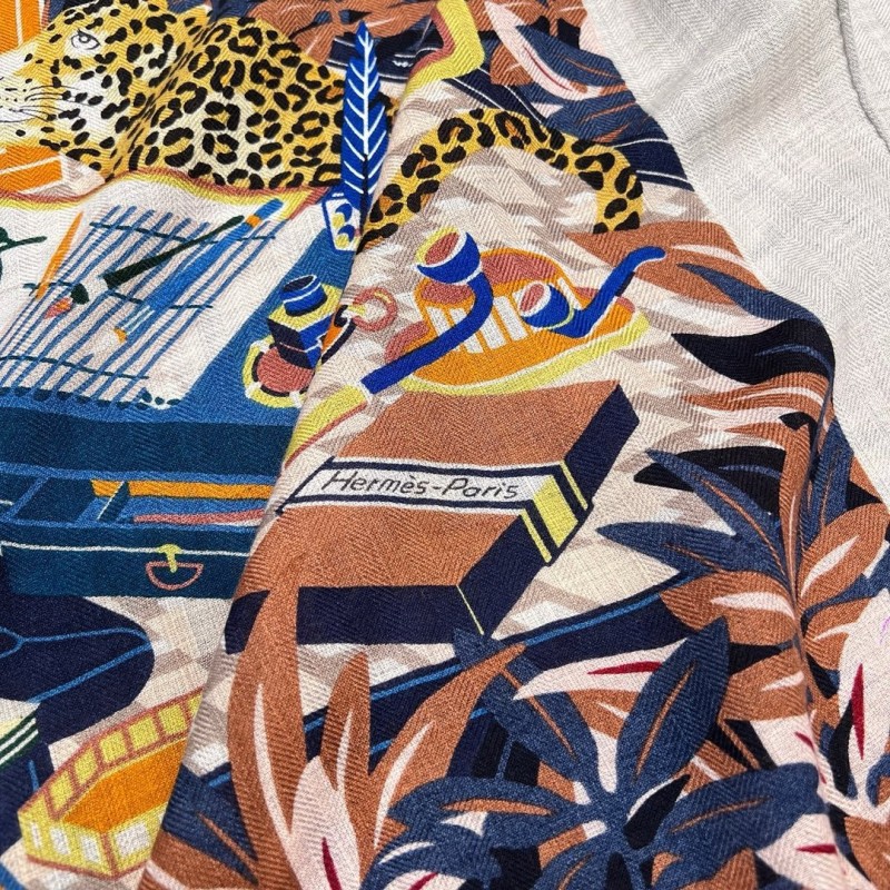 Hermes Shawl