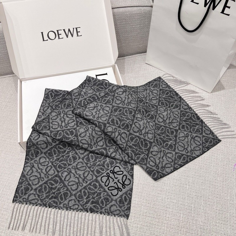 Loewe Shawl