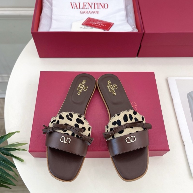 Valentino Flat