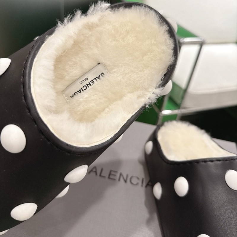 Balenciaga Unisex Slippers 