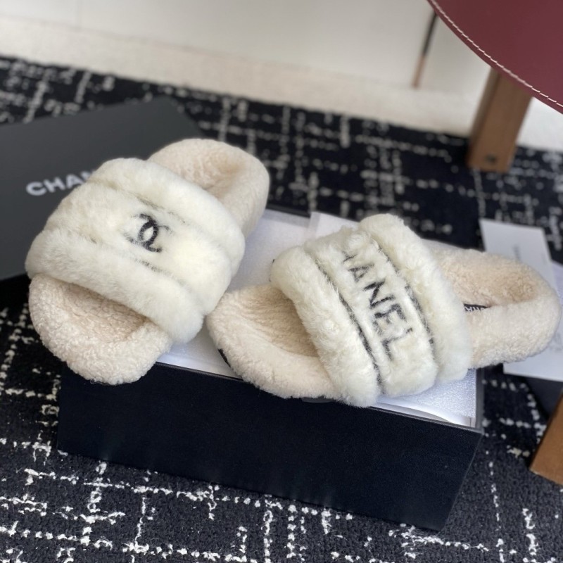 Chanel Slipper