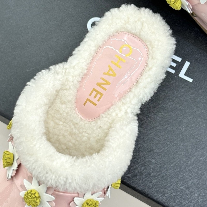 Chanel Slippers 