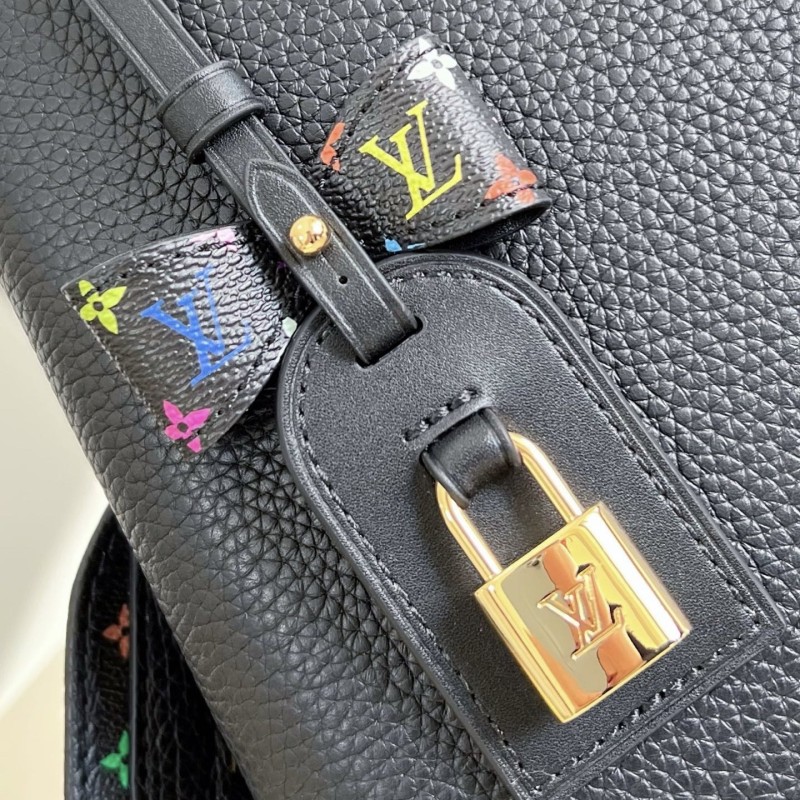 LV Capucines 