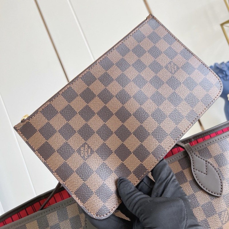 LV Neverfull 