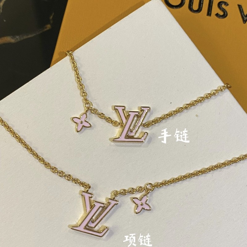 LV Earring,Necklace,Bracelet