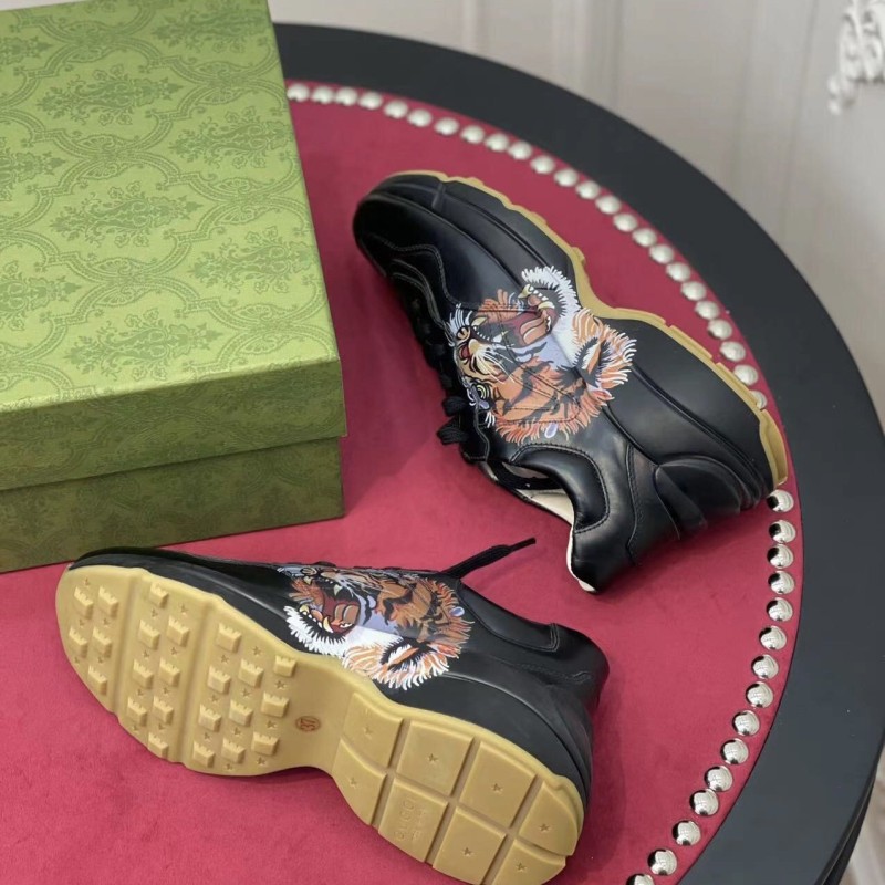 Gucci Unisex老爹鞋