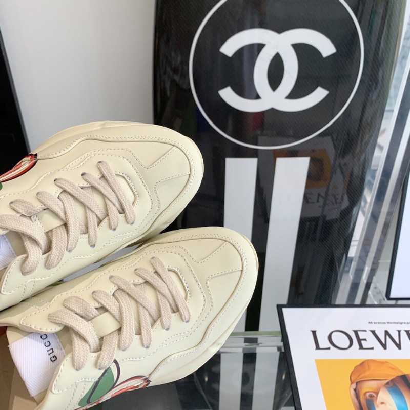 Gucci Unisex老爹鞋