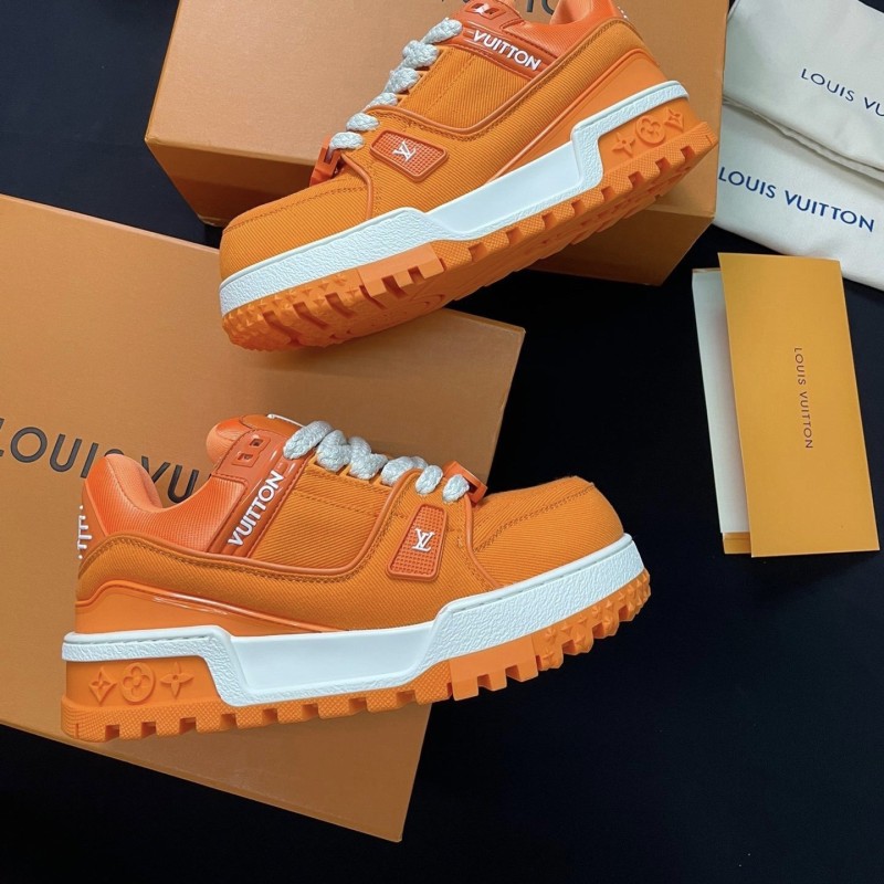 LV Uniesx胖版Trainer