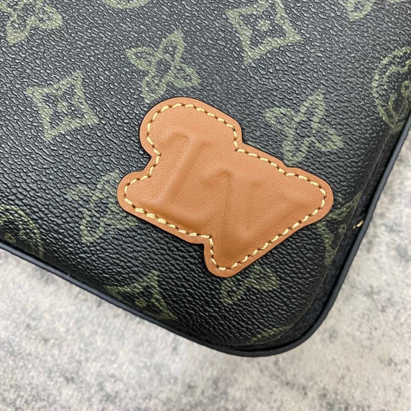 LV 3in1 Messenger Bag