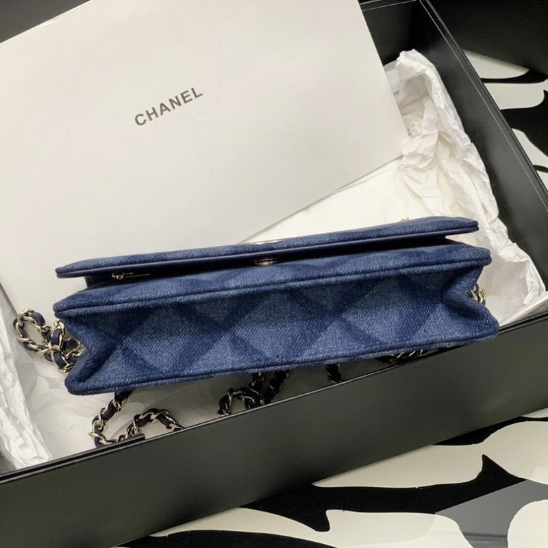 Chanel WOC
