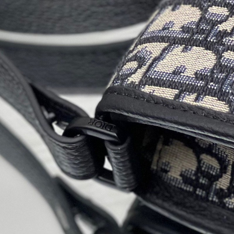 Dior Saddle Bag小号