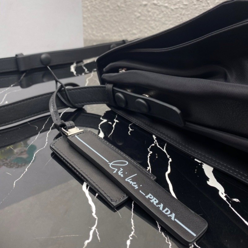 Prada 2in1 Messenger Bag