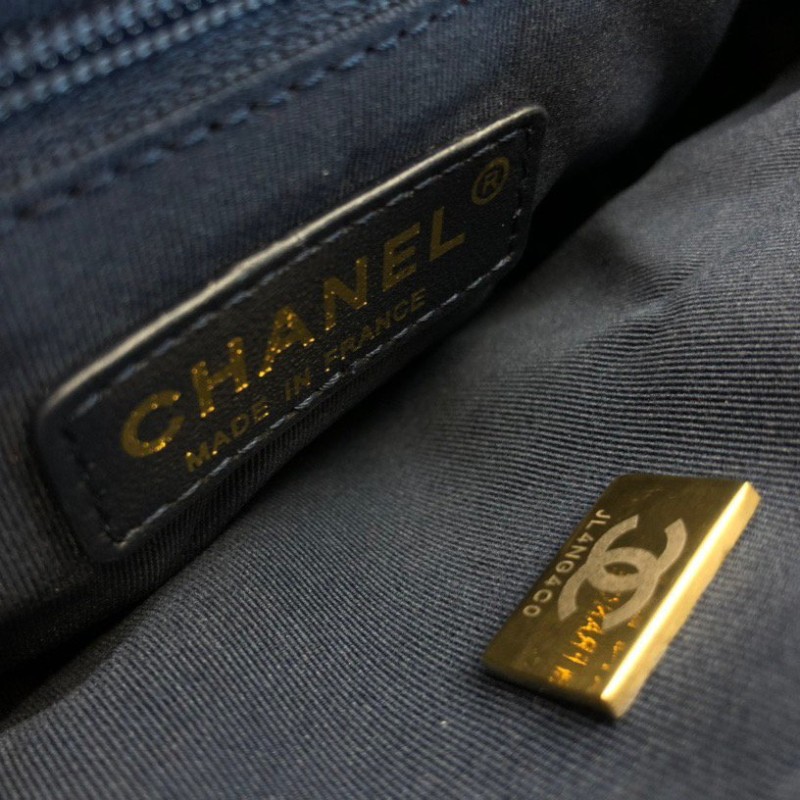 Chanel 22K Messenger bag