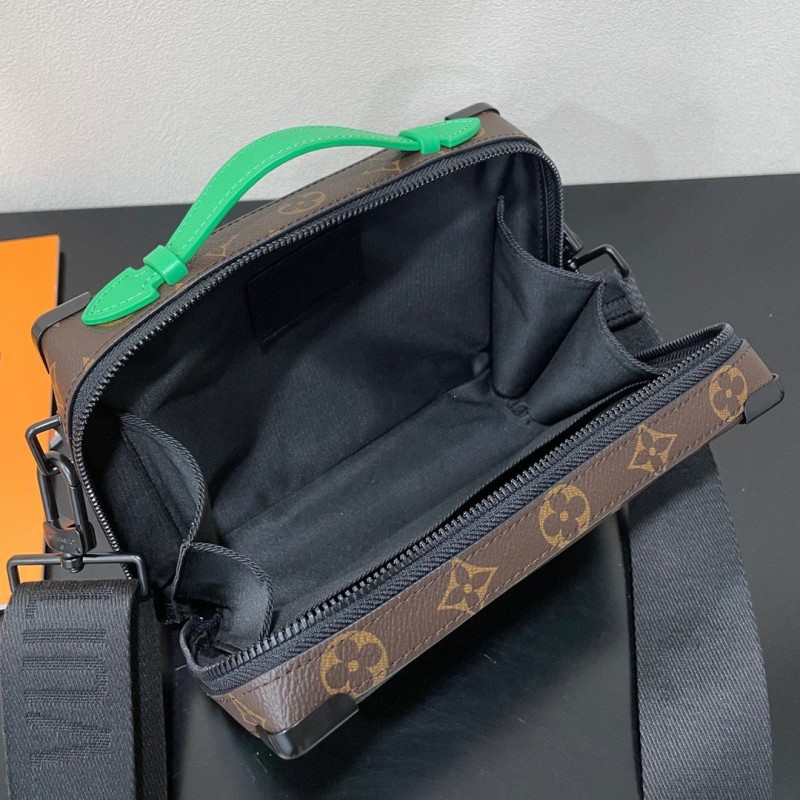 LV Handle Trunkc