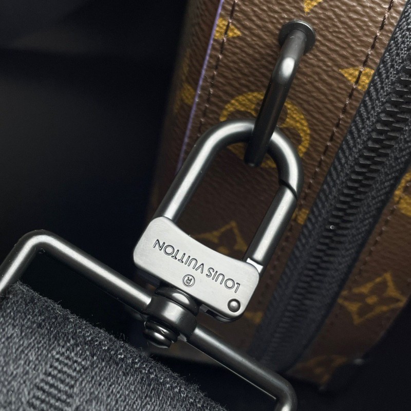 LV Trunk Handle