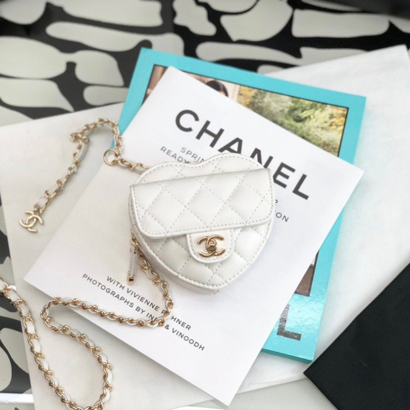 Chanel 爱心包
