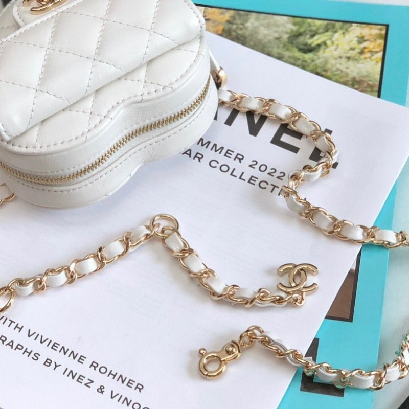 Chanel 爱心包