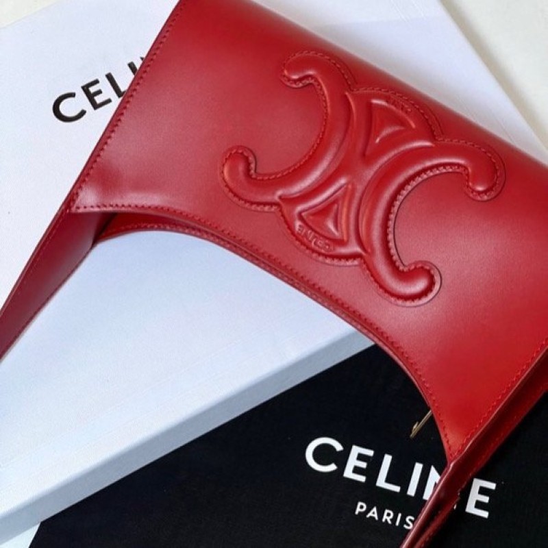 Celine Hobo