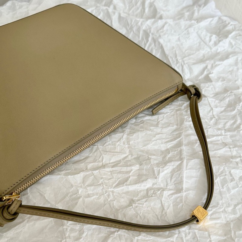 Loewe Hammock Hobo