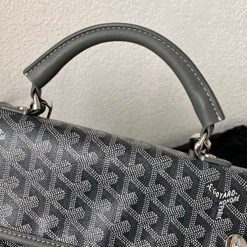 Goyard Saint-Leger