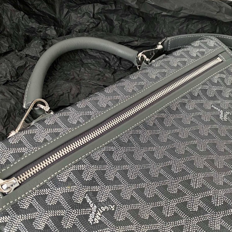Goyard Saint-Leger