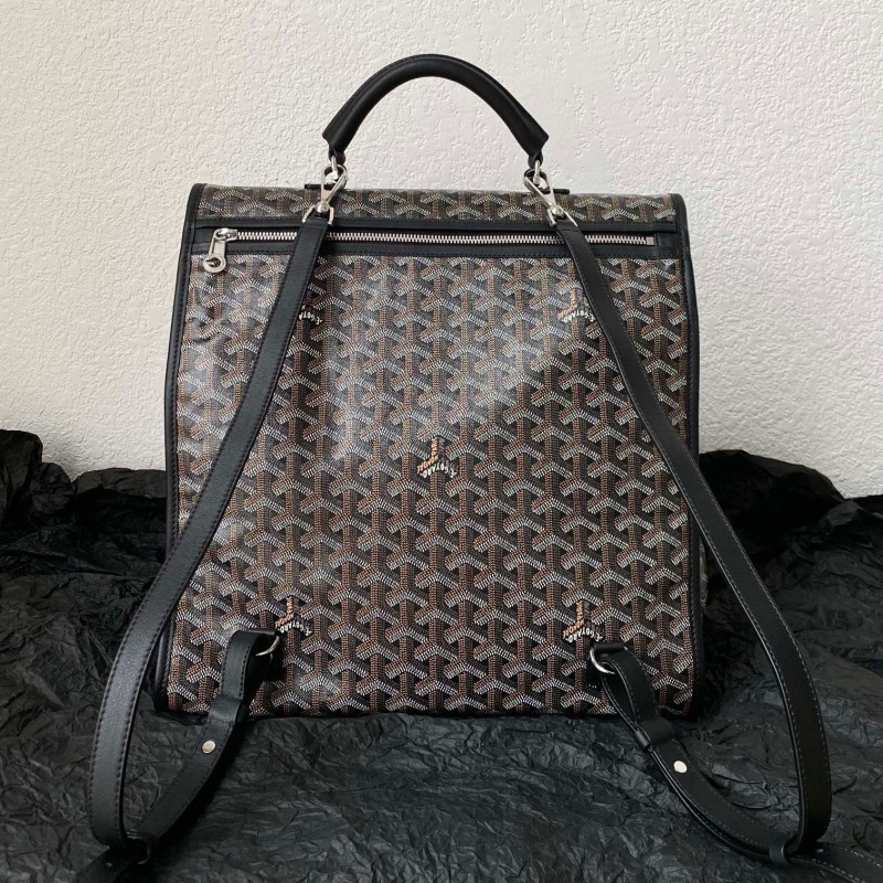 Goyard Saint-Leger