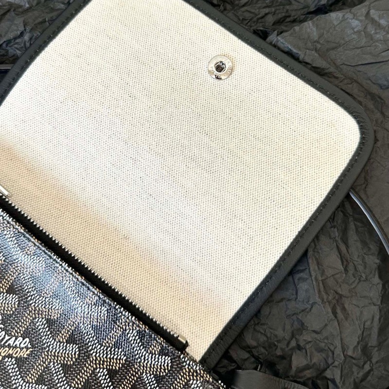 Goyard Piumet 信封包