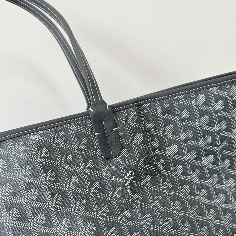 Goyard Tote 