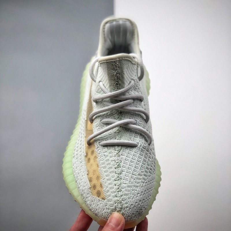 Adidas Yeezy 350 海盐