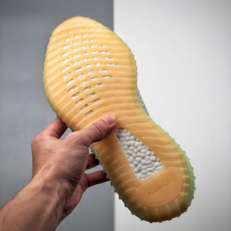 Adidas Yeezy 350 海盐