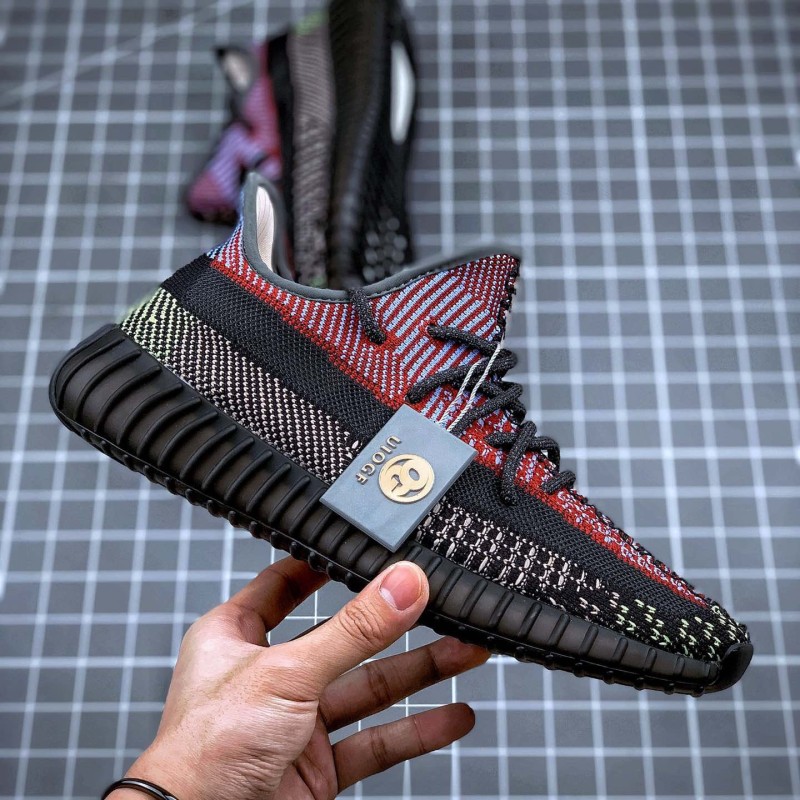 Adidas Yeezy 350 黑红补丁