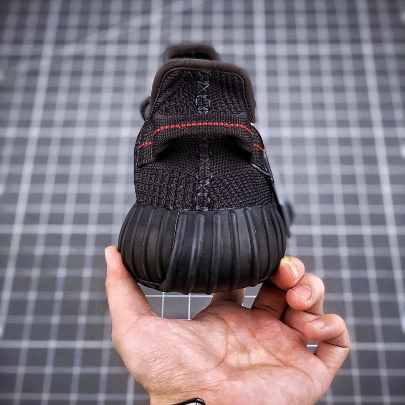Adidas Yeezy 350 黑天使